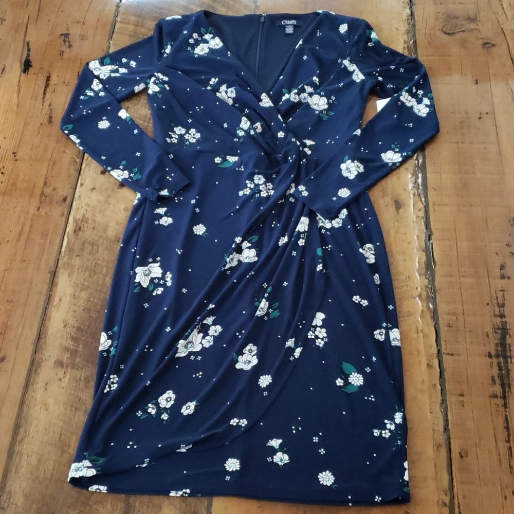 CHAPS LONG SLEEVED DRESS